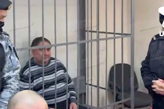 Экс-министр ЖКХ Смирнов в суде заявил, что силовики пришли за ним в реанимацию