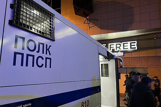 Силовики устроили рейд по ночным клубам Екатеринбурга — фото