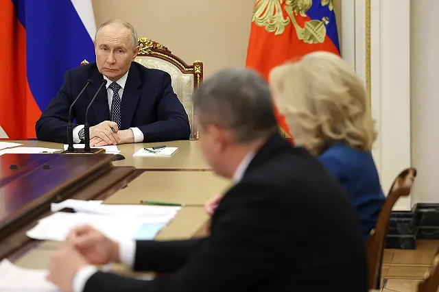 ФСБ: телефоны российских чиновников заражены шпионскими программами