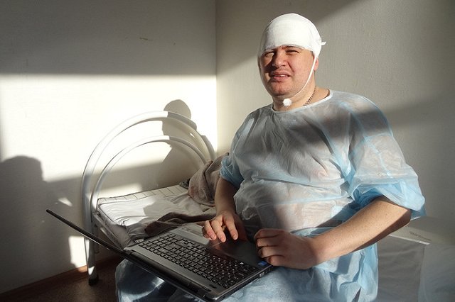 Состояние избитого оппонента Новикова ухудшилось