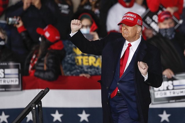 Навальный выразил сожаление, что Трамп не осудил произошедший с ним инцидент