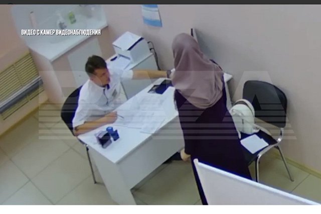 В ХМАО мужчина напал на врача, осмотревшего его жену-мусульманку