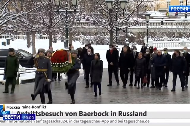 Бербок напомнила о страданиях, которые Германия принесла народам СССР