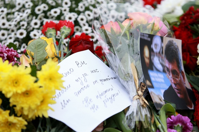 Путин пообещал наказать убийц Немцова