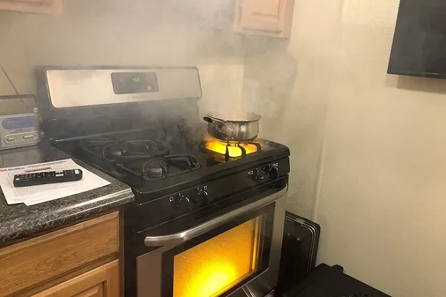 МЧС напоминает, как предупредить утечку бытового газа и избежать пожара