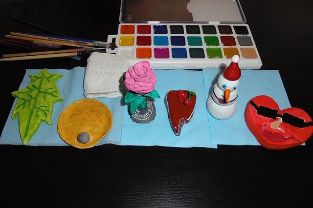 Осужденных ИК-47 строгого режима во время лепки из глины посетили инсайты