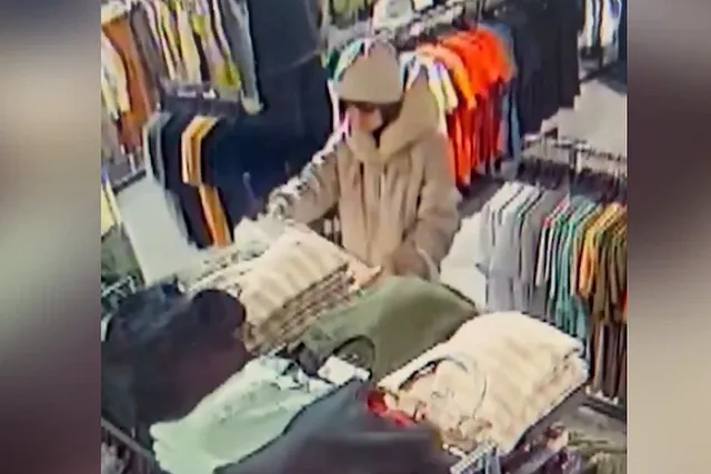 Екатеринбурженка решила наворовать подарки своим мужчинам на 23 февраля