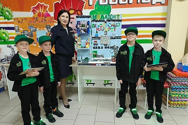 Маленькие инженеры из Екатеринбурга примут участие в международном чемпионате по робототехнике