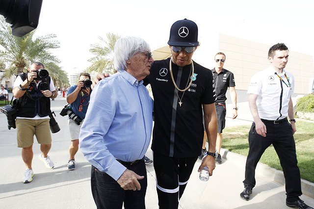 Экклстоун заявил о возможности сделать российский этап «Формулы-1» ночным