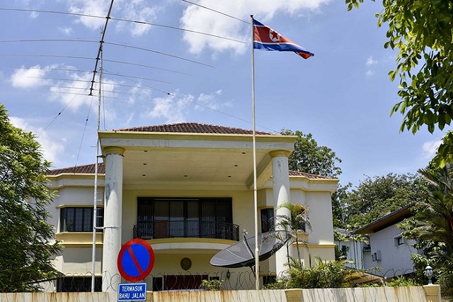 CNN сообщил о «крайне необычных» действиях подводной лодки КНДР