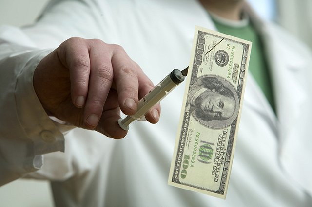 «Налог на недоверие»: российский бизнесмен призвал Китай изменить систему здравоохранения в стране