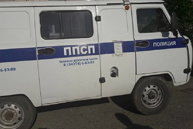 В Сысерти будут судить полицейских, которые увезли и оставили умирать избитого мужчину