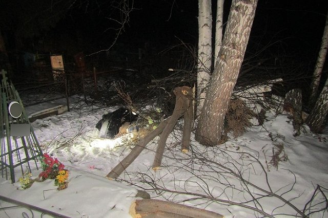 В Свердловской области мужчина без определенного места жительства совершил убийство на кладбище