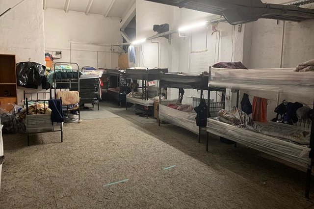 В Екатеринбурге двое местных жителей с 2015 года незаконно помогали сдавать экзамены мигрантам