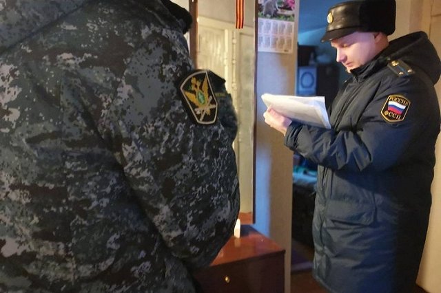 Судебные приставы вернули газ в дом по переулку Курьинскому в Екатеринбурге