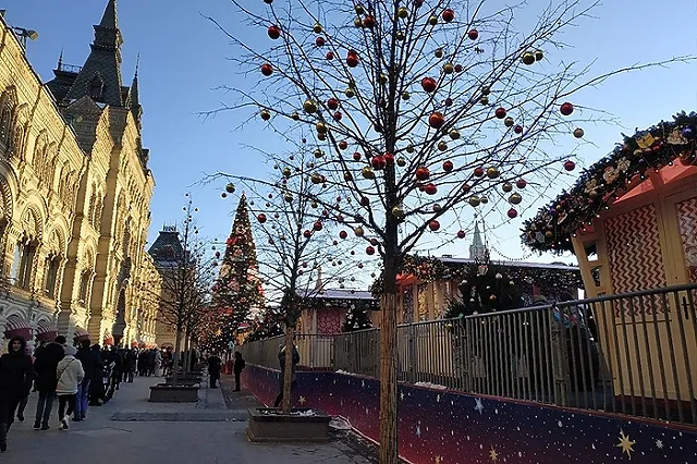 Предстоящие новогодние каникулы в России станут самыми длинными за 12 лет