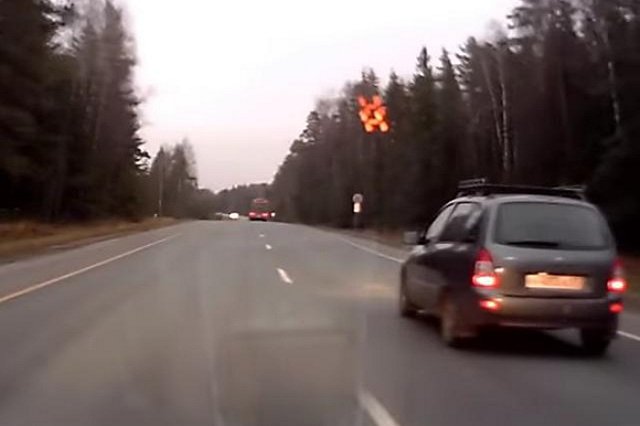 Опасное вождение показали на конкретных примерах: шашки, «нервяки» и «торопыги»