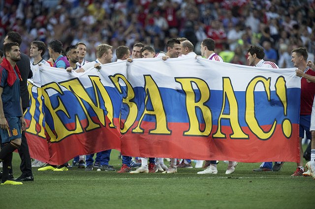 Легендарный тренер оценил шансы российской сборной в четвертьфинальном матче