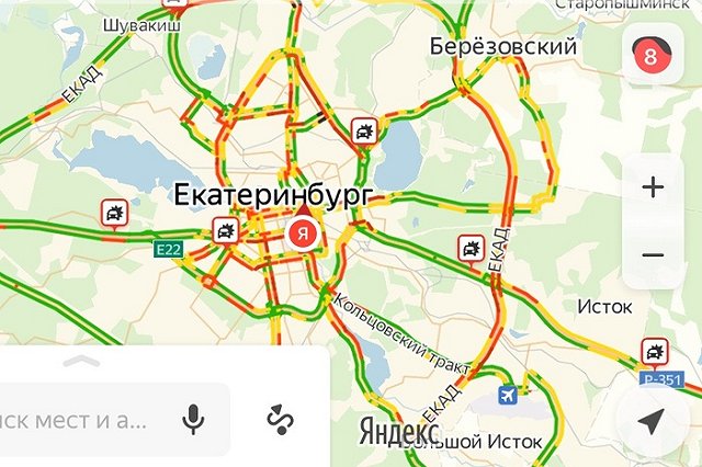 Из-за гололеда Екатеринбург встал в пробки