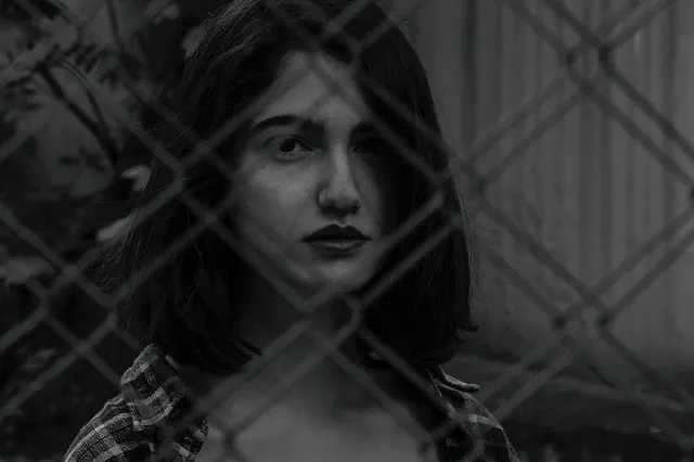 Свердловский помощник прокурора занимался оральным сексом с осуждённой за обещание помочь с УДО