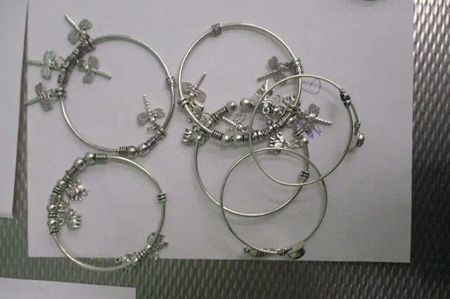 У пассажирки в Кольцово изъяли 23 килограмма «сувениров» с Гоа