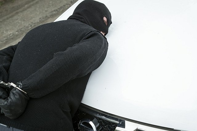 «Опера», занимавшегося автоугоном, поймали с поличным