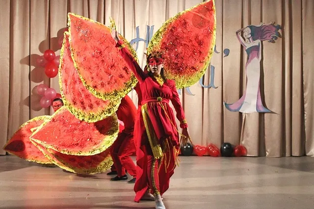 Осужденные тагильской ИК-6 станцевали «Жар-Птицу» на конкурсе «А ну-ка, девушки!»