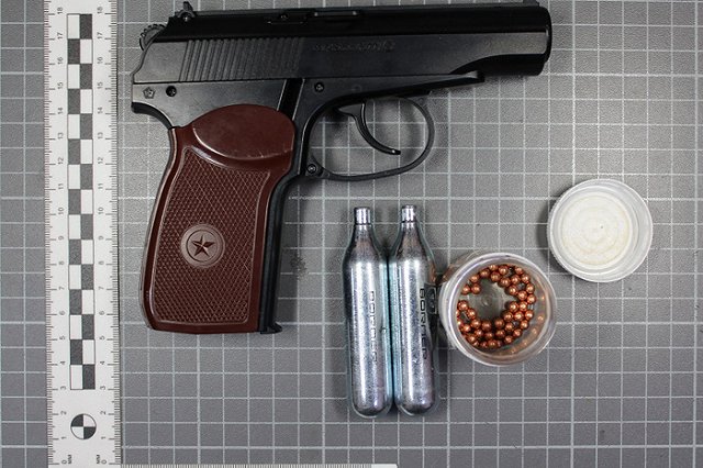 «Купили на маркетплейсе». Задержаны подростки, обстрелявшие в Екатеринбурге две электрички (ФОТО)