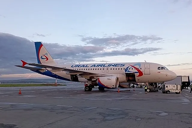На борту самолёта «Уральских авиалиний» умер человек