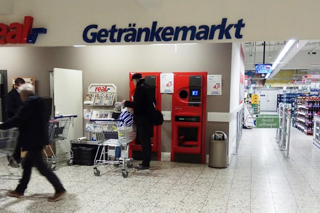 Нужно ли мыть перед сдачей в переработку пластиковые бутылки?