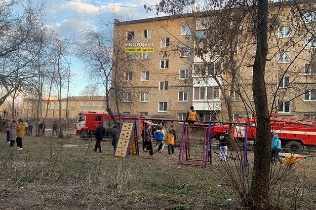 «Окна повылетали, бабуля в реанимации»: в свердловской пятиэтажке взорвался газ