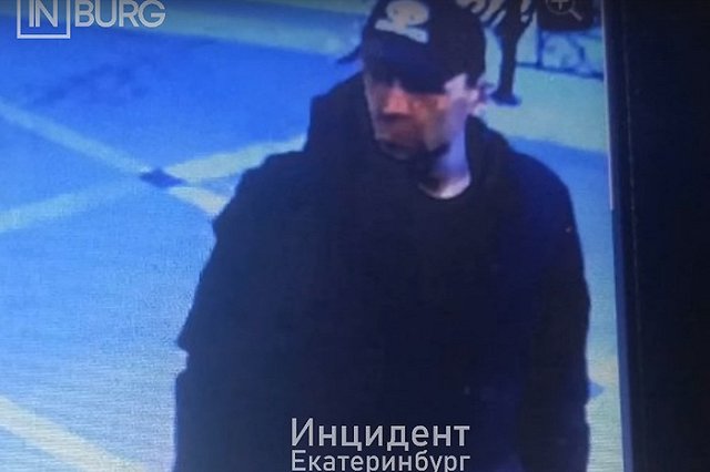 В ТЦ «Пассаж» у девушки украли новый айфон