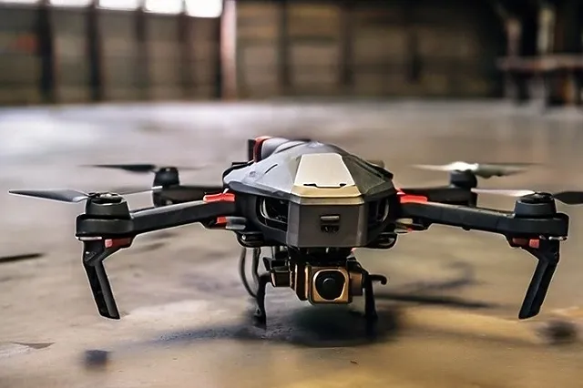 В Кольцово массово задерживают рейсы в Санкт-Петербург из-за атаки беспилотников