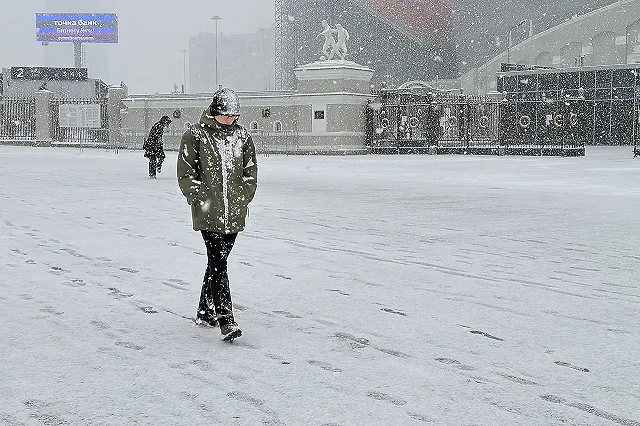 Свердловскую область завалило снегом. Когда вернется тепло?