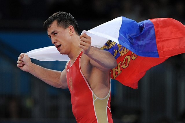 В США во время награждения Власова включили гимн другой страны