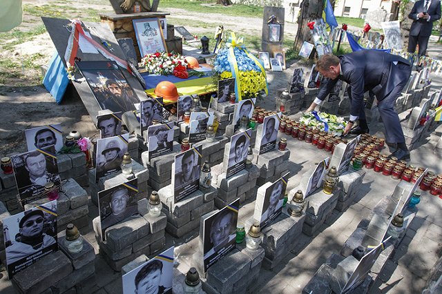 Канадский политолог обвинил в расстреле «Небесной сотни» самих майданщиков