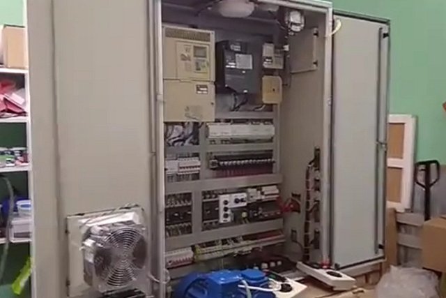 На стройплощадке в Екатеринбурге током убило электрика