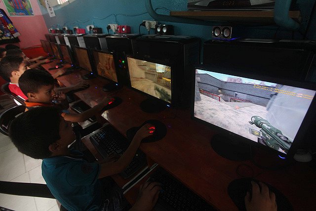 На Урале подросток потерял сознание, играя в компьютерном клубе «под кайфом»