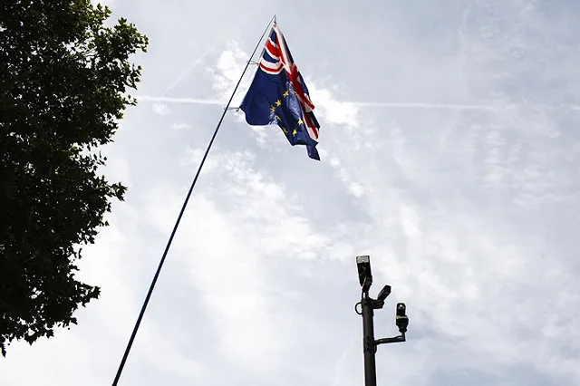 Отравившийся «Новичком» житель Эймсбери пришел в себя