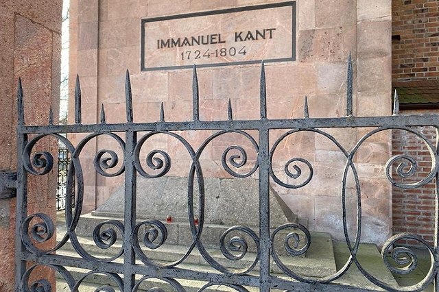 В Калининграде напомнили Шольцу, что Кант умер российским подданным