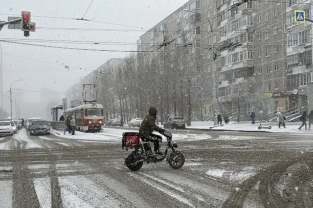 Власти Екатеринбурга срочно начали готовится к гололёду