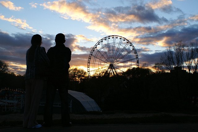 Пьяный сторож забыл мать с ребенком на «Чертовом колесе» в Верхней Пышме