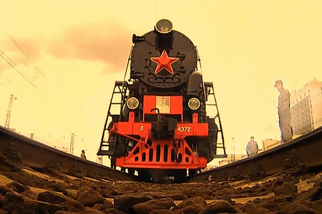 В Екатеринбург прибыл «Паровоз Победы» Минобороны