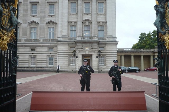 Стали известны имена желающих вернуться в Россию бизнесменов