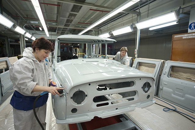 Автовладелец утверждает, что в его арестованном за долги УАЗ заменили запчасти