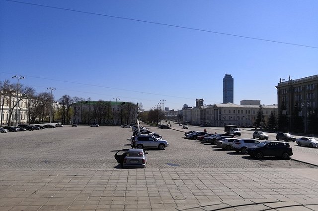 В Екатеринбурге прошла первая репетиция авиапарада к 9 Мая