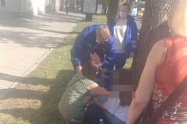 В Екатеринбурге девушке стало плохо в автобусе