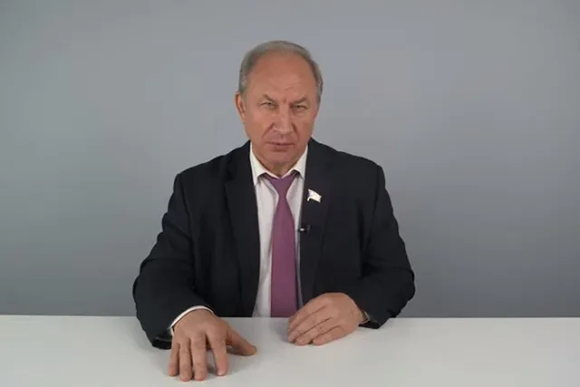 «Я произвел два выстрела, силуэт упал». Депутат Госдумы Рашкин признался в убийстве лося