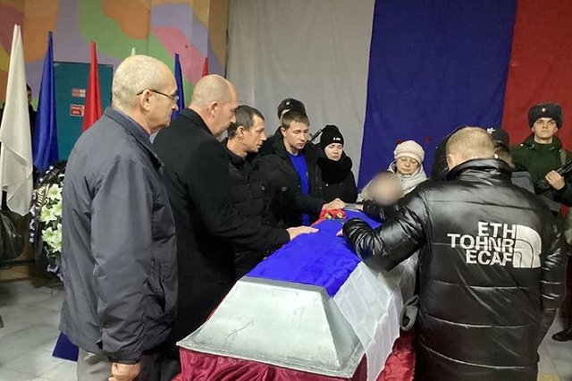 На Урале простились с погибшим мобилизованным Николаем Мойсеевым