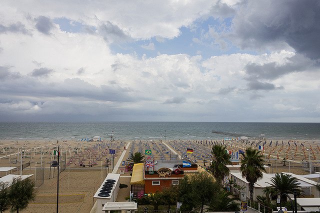 Российские туристы раздражают немцев на итальянском курорте